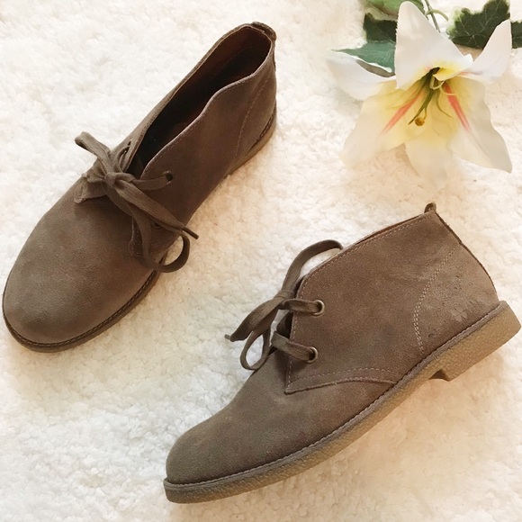 lucky brand desert boots